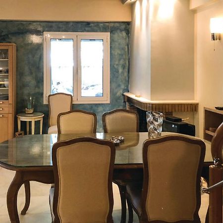 Amazing Home In Artemida With Kitchen Extérieur photo